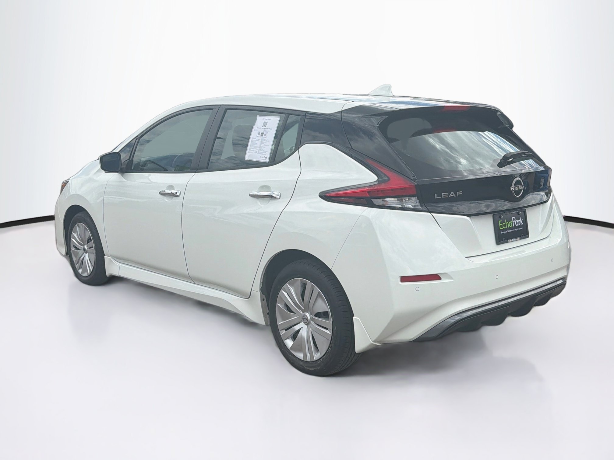 Used 2025 Nissan Leaf S FWD image 5