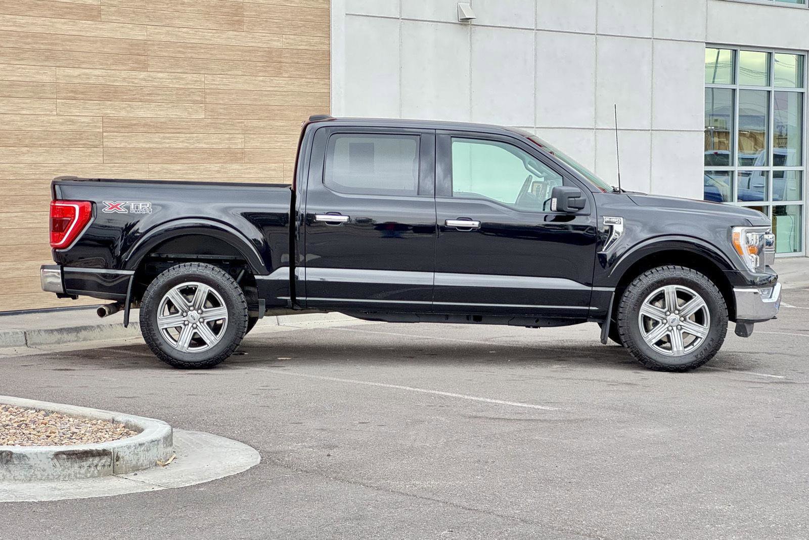 Used 2022 Ford F150 XLT w/ Equipment Group 302A High image 13