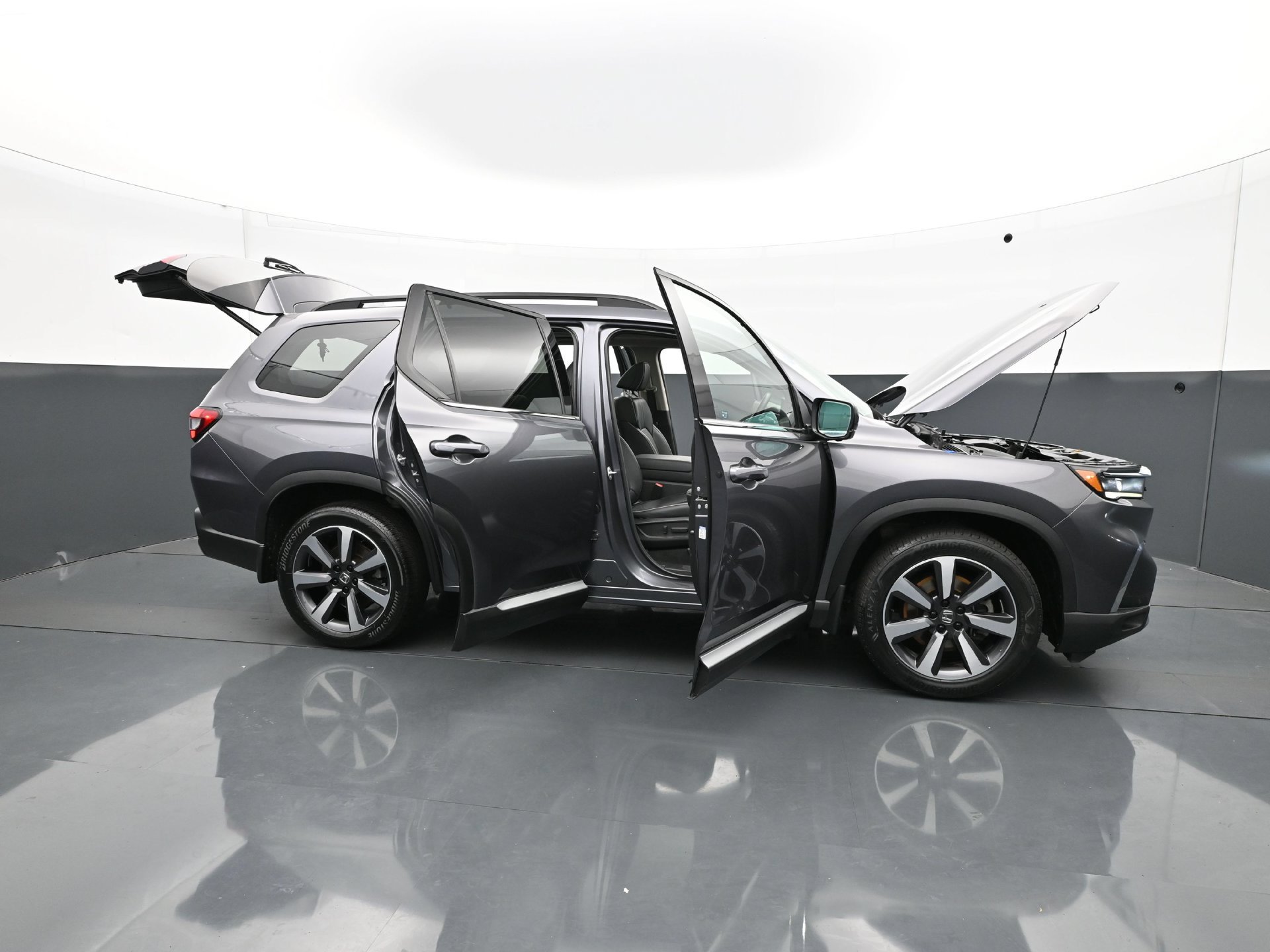 Used 2025 Honda Pilot Touring image 43