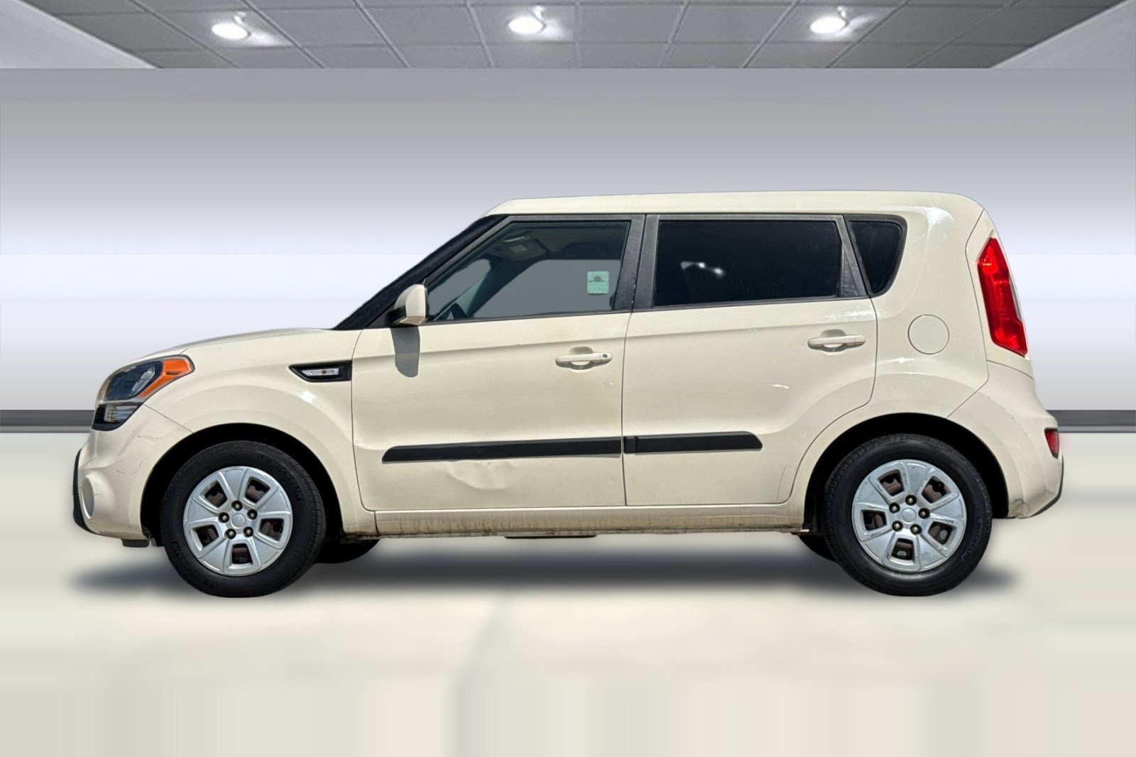 Used 2012 Kia Soul FWD image 2