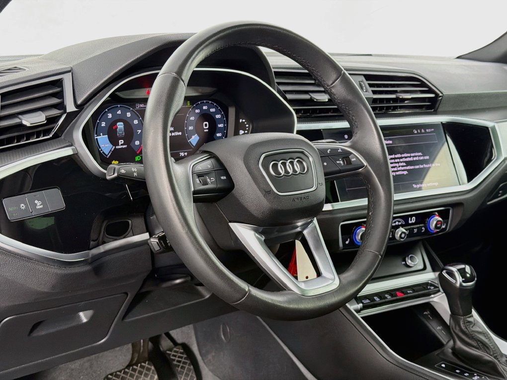Used 2025 Audi Q3 2.0T Premium AWD/4WD image 35