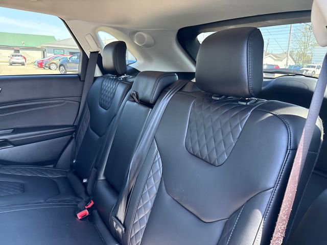 Used 2024 Ford Edge Titanium image 11