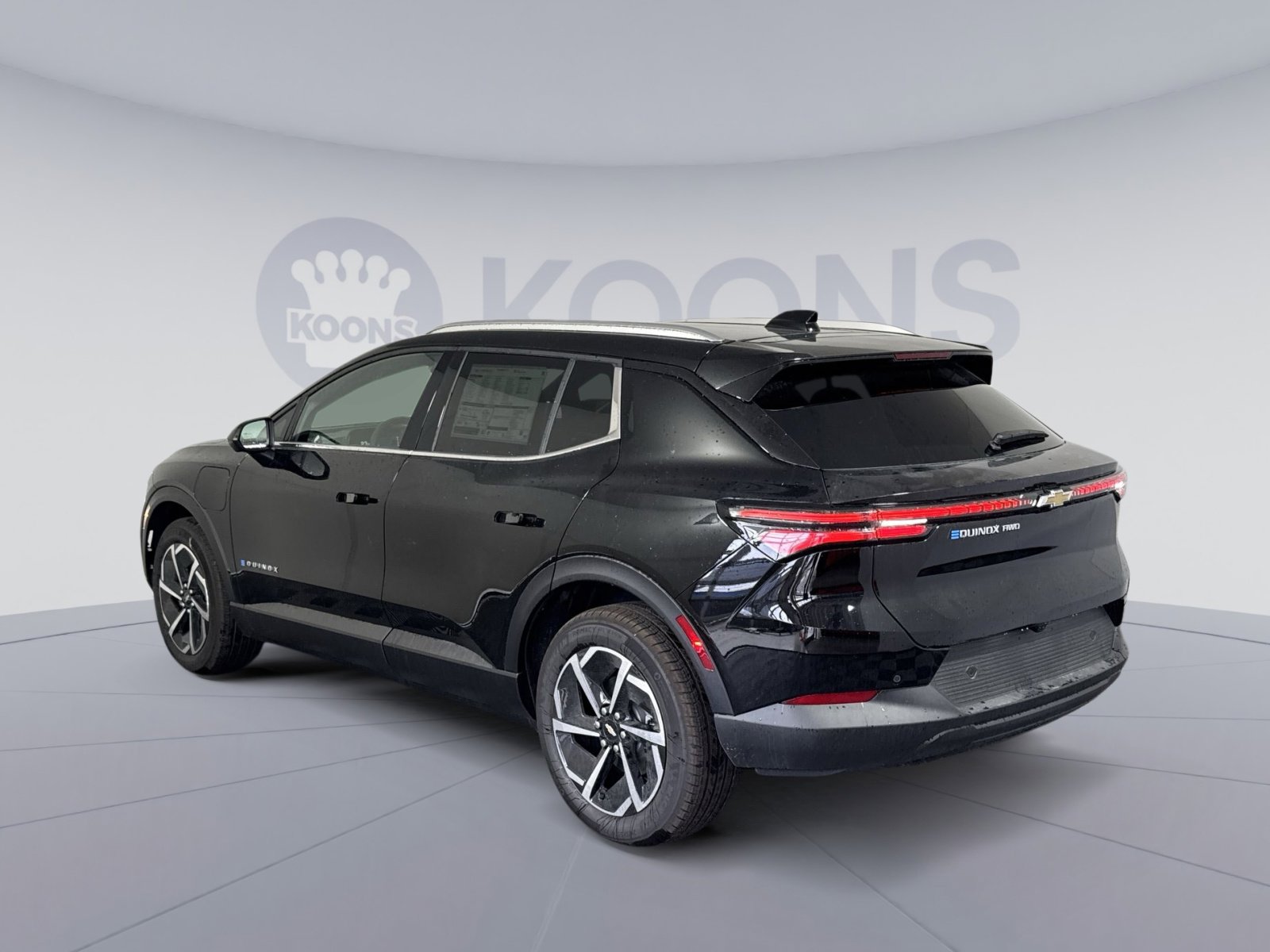 New 2026 Chevrolet Equinox EV LT image 4