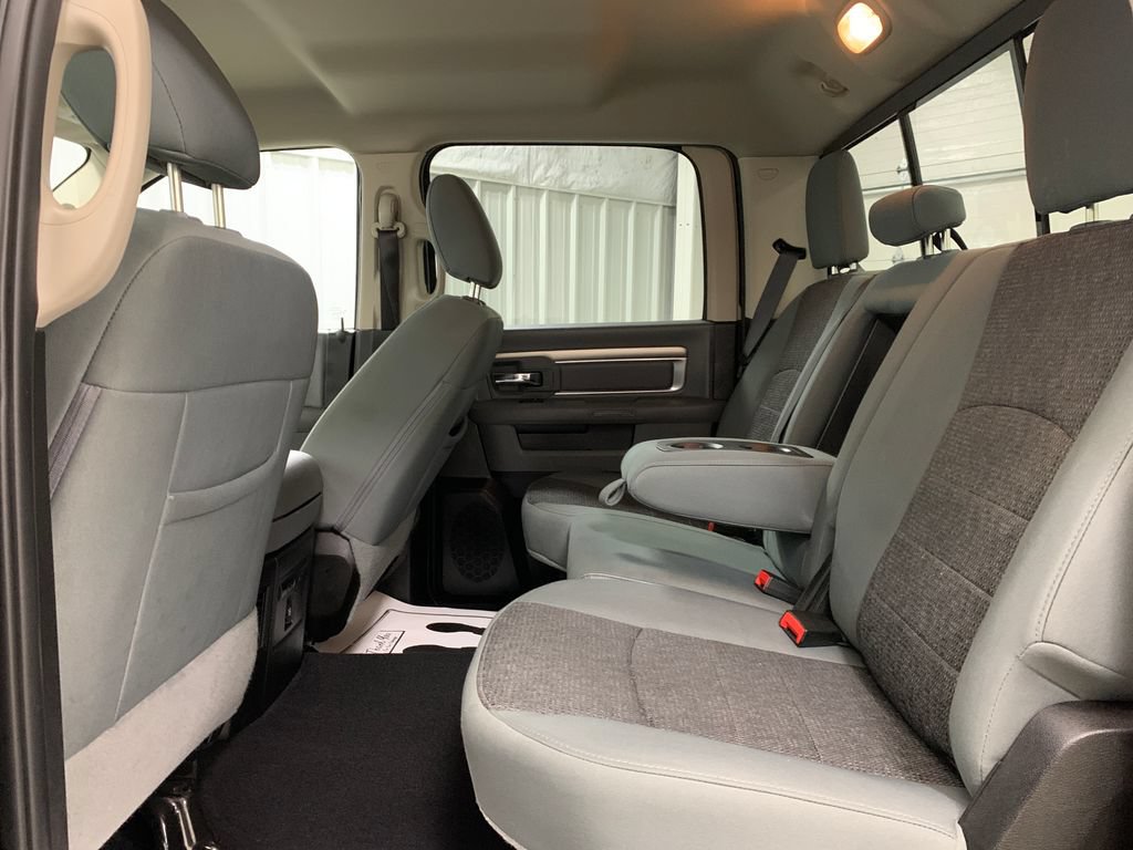 Used 2019 RAM 1500 Classic SLT w/ SLT Plus D←cor Group AWD/4WD image 20