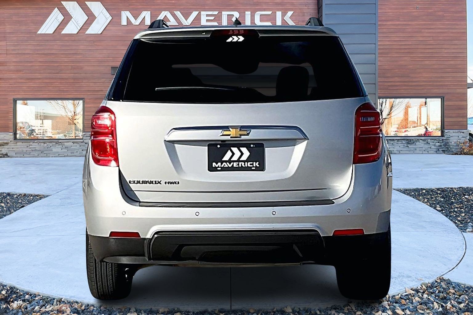 Used 2017 Chevrolet Equinox LT w/ Driver Confidence Package II image 6