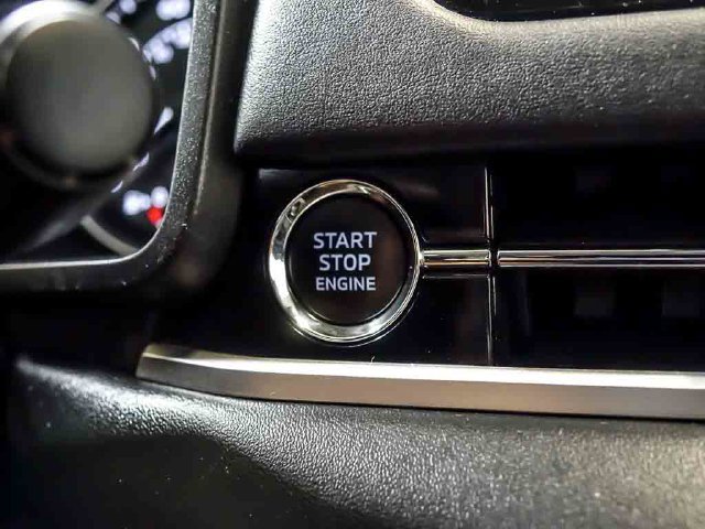 Used 2025 Mitsubishi Outlander SE AWD/4WD image 25