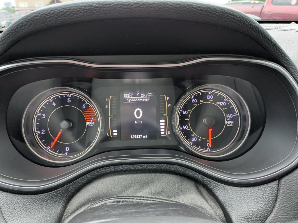 Used 2019 Jeep Cherokee Latitude w/ Popular Appearance Group AWD/4WD image 13