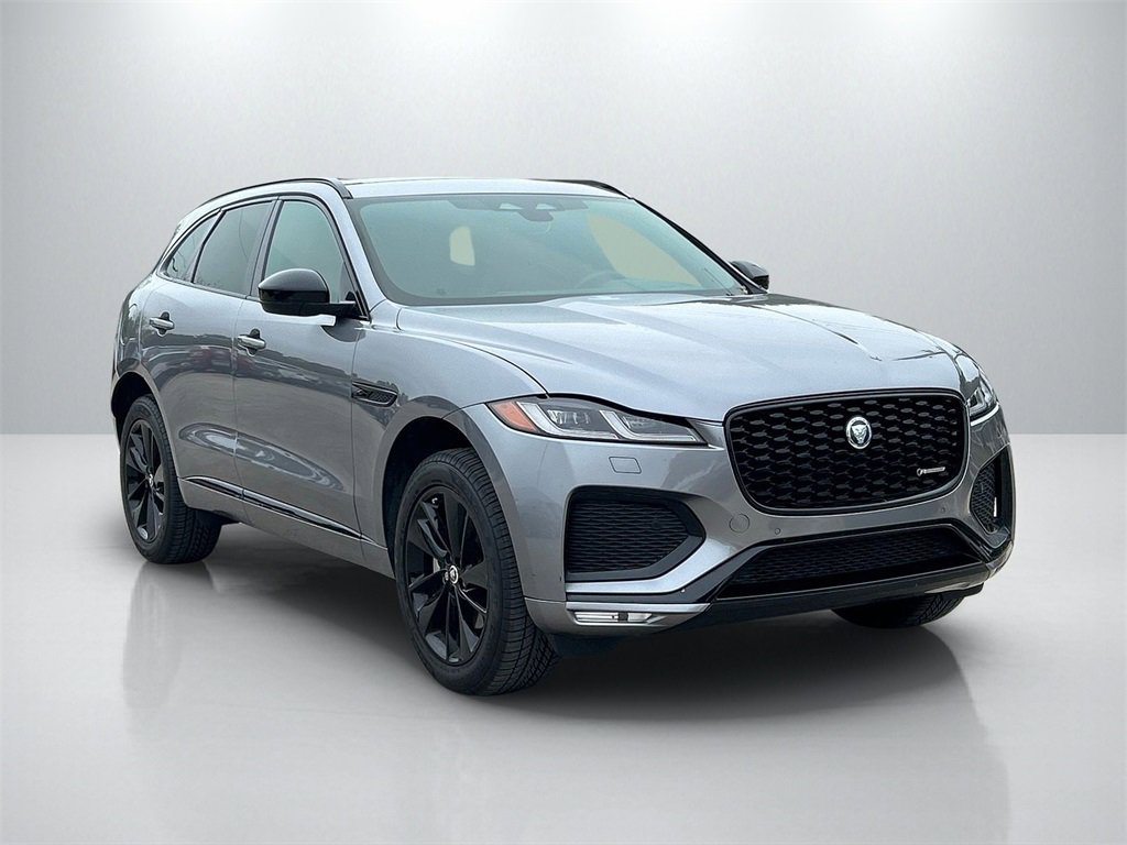 Used 2024 Jaguar F-PACE R-Dynamic S image 3