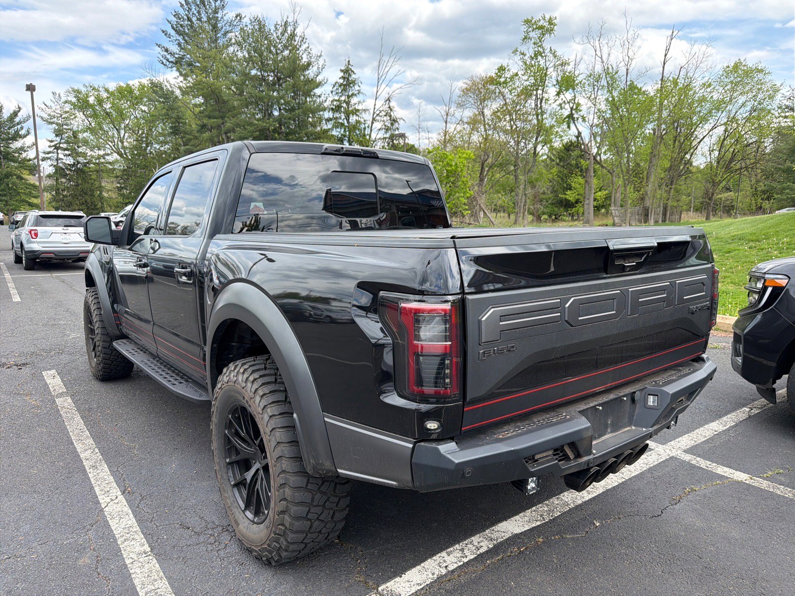 Used 2019 Ford F150 Raptor w/ Equipment Group 802A Luxury AWD/4WD image 4