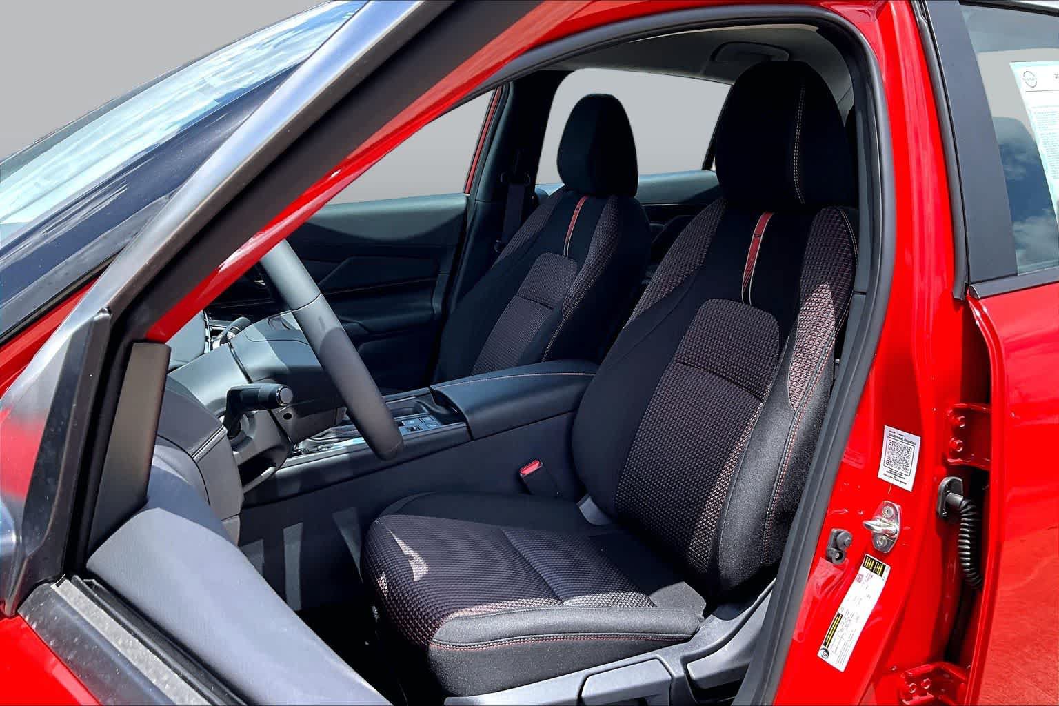 New 2026 Nissan Sentra SR w/ Floor Mat Package FWD image 18