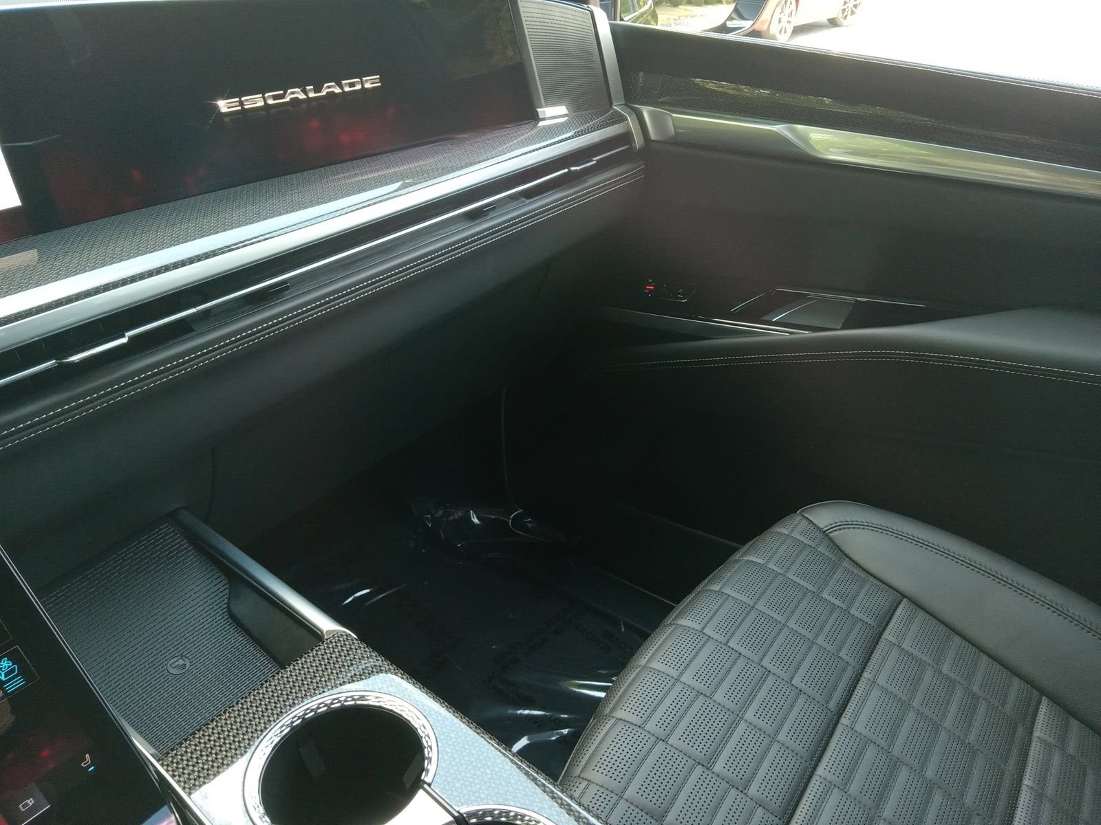 Used 2025 Cadillac Escalade V AWD/4WD image 21