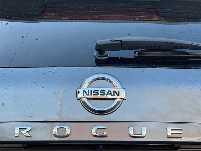 Used 2021 Nissan Rogue SV AWD/4WD image 14
