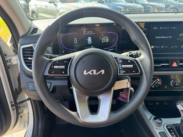 Certified 2025 Kia Seltos LX AWD/4WD image 25