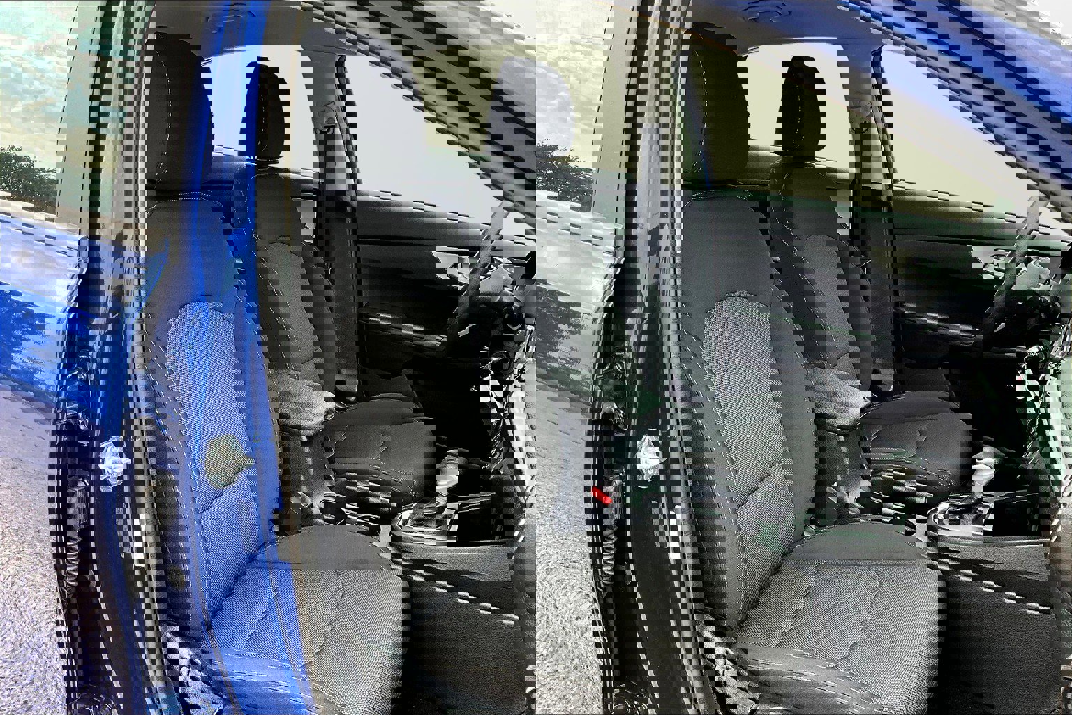 Used 2023 Kia Forte LXS image 7