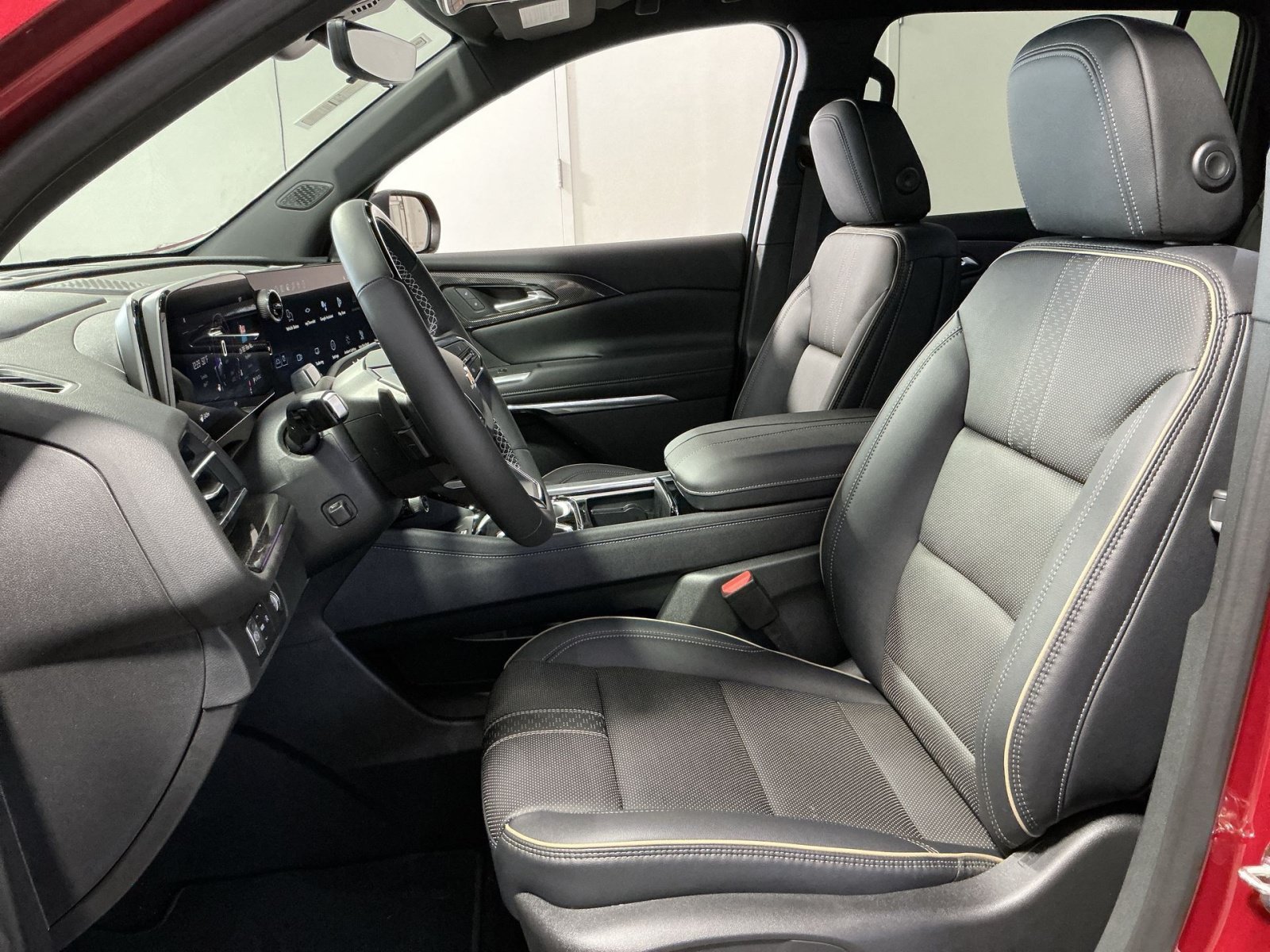 New 2026 Chevrolet Traverse High Country FWD image 21