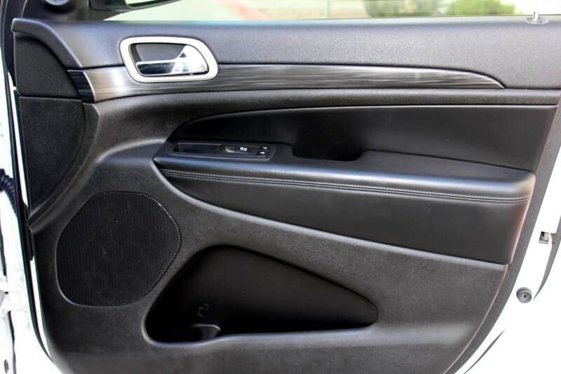 Used 2020 Jeep Grand Cherokee Altitude image 18