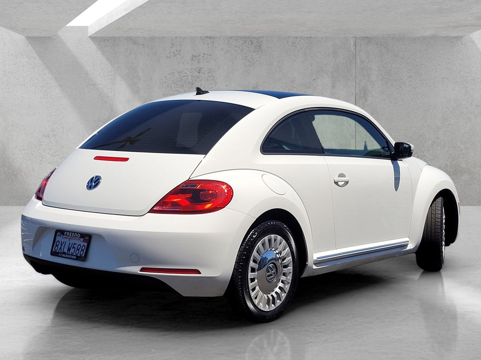 Used 2014 Volkswagen Beetle 2.5 FWD image 5