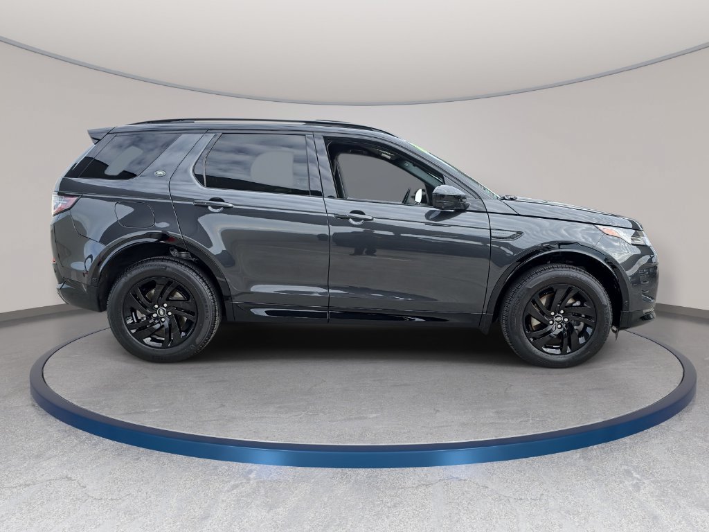Certified 2025 Land Rover Discovery Sport Dynamic SE AWD/4WD image 4