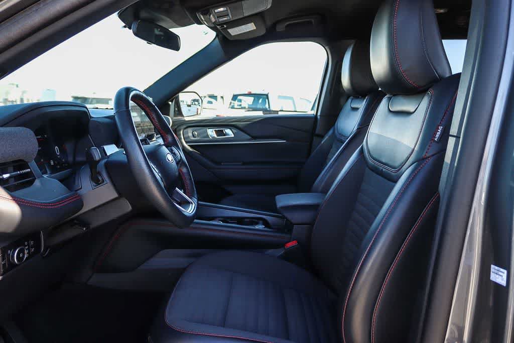 Certified 2025 Ford Explorer ST-Line RWD image 16
