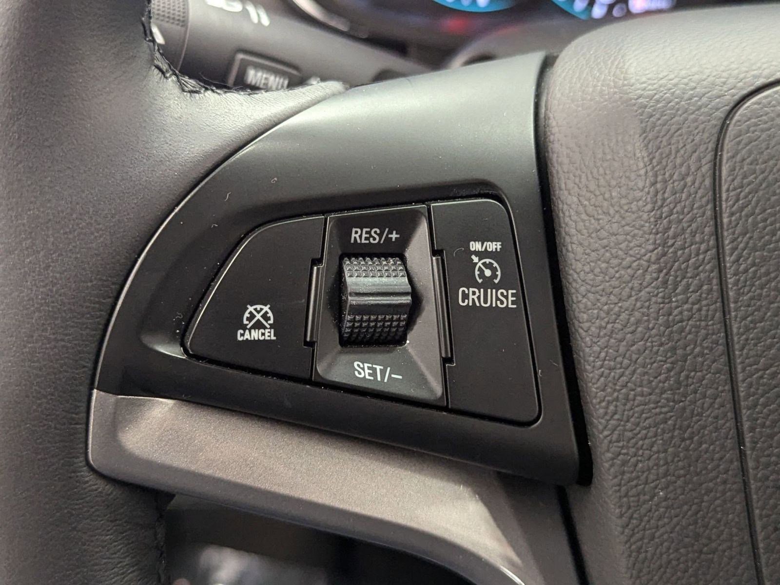 Used 2021 Chevrolet Trax LT w/ LT Convenience Package image 13