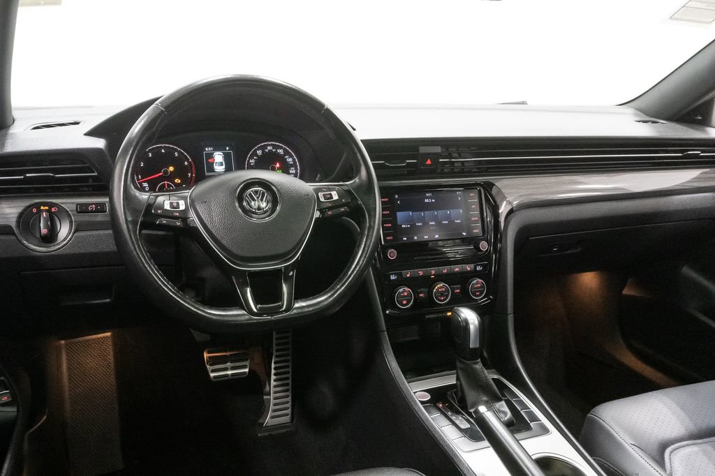 Used 2022 Volkswagen Passat 2.0T R-Line image 7