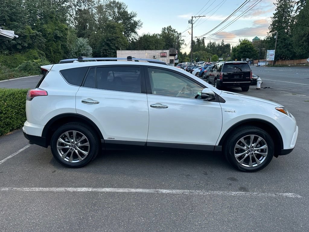 Used 2017 Toyota RAV4 Limited w/ Advanced Technology Package AWD/4WD image 4