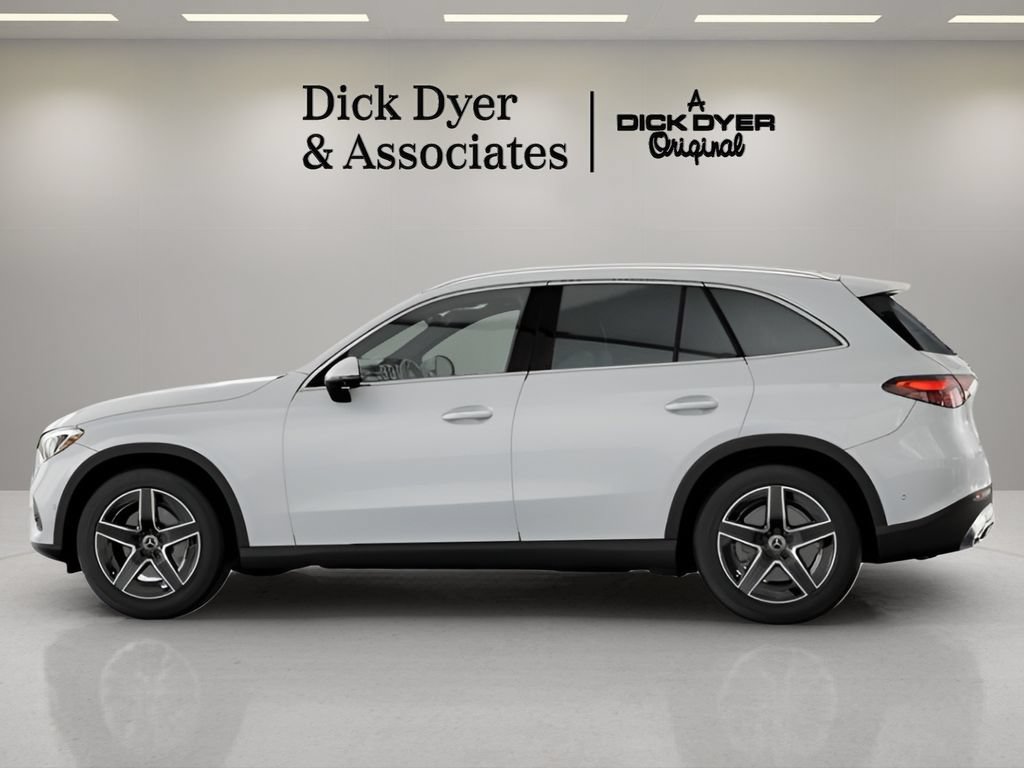 Used 2026 Mercedes-Benz GLC 300 image 28