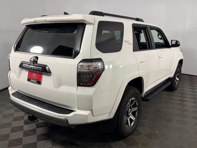Used 2024 Toyota 4Runner TRD Off-Road Premium image 10