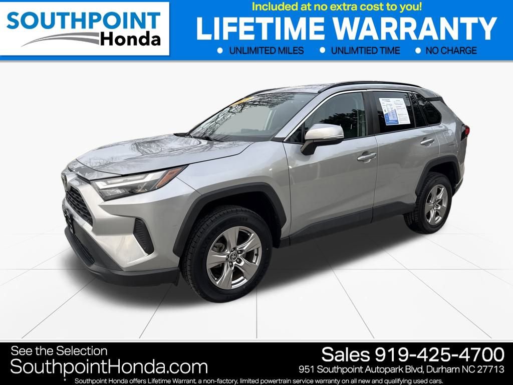 Used 2022 Toyota RAV4 XLE video 3