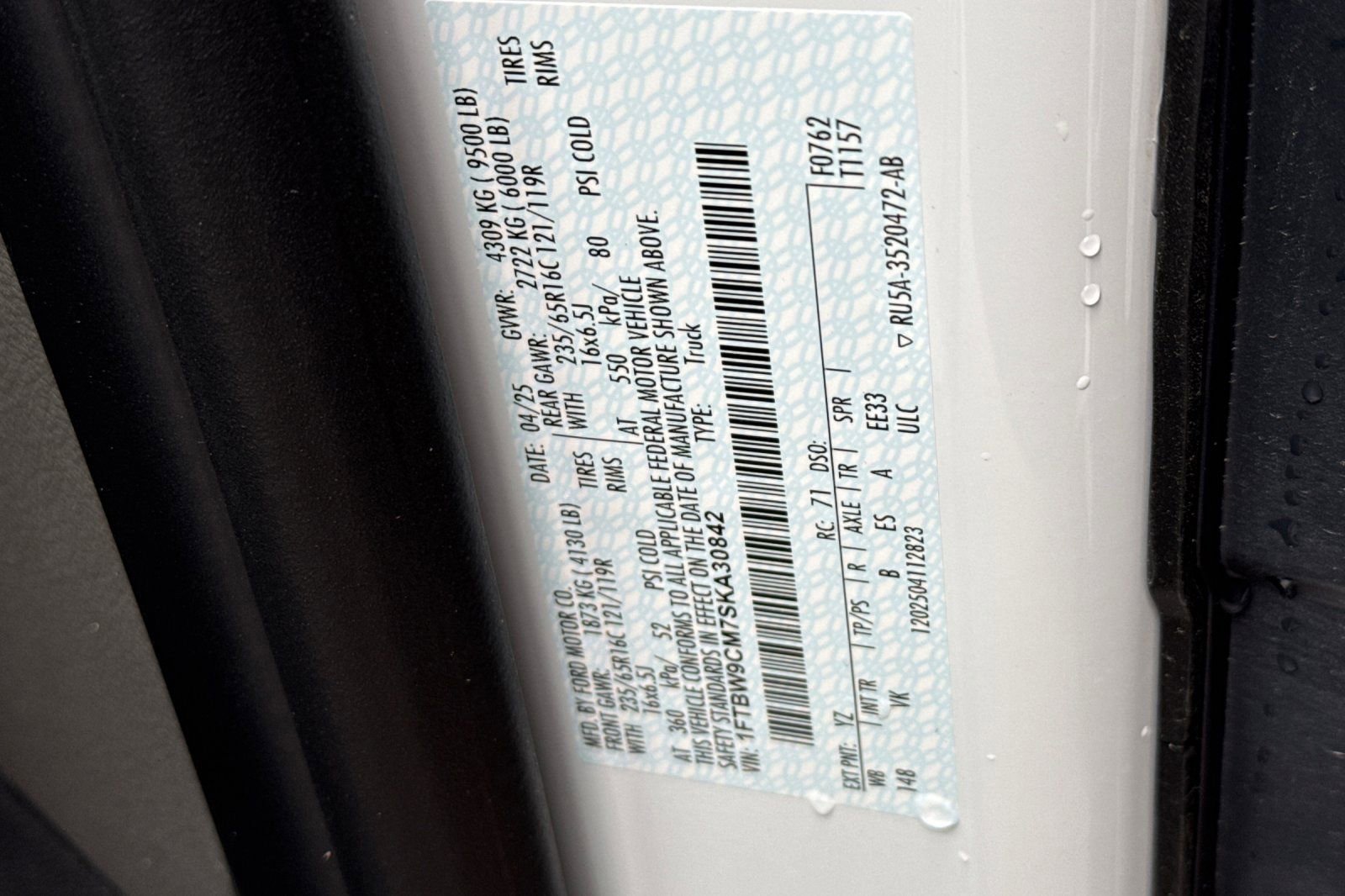 New 2025 Ford E-Transit 148 Medium Roof w/ Load Area Protection Package image 27