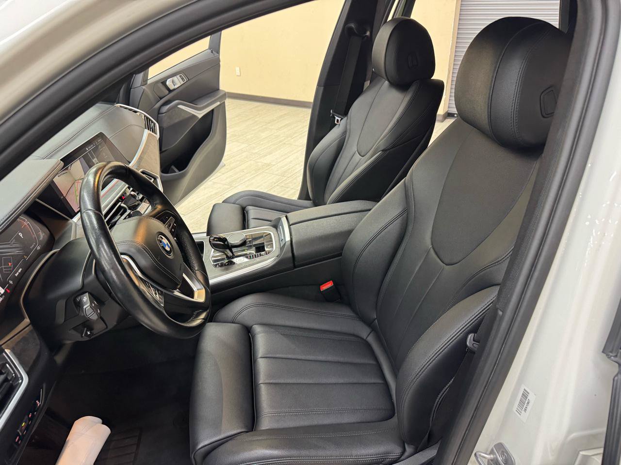 Used 2022 BMW X5 xDrive40i AWD/4WD image 23