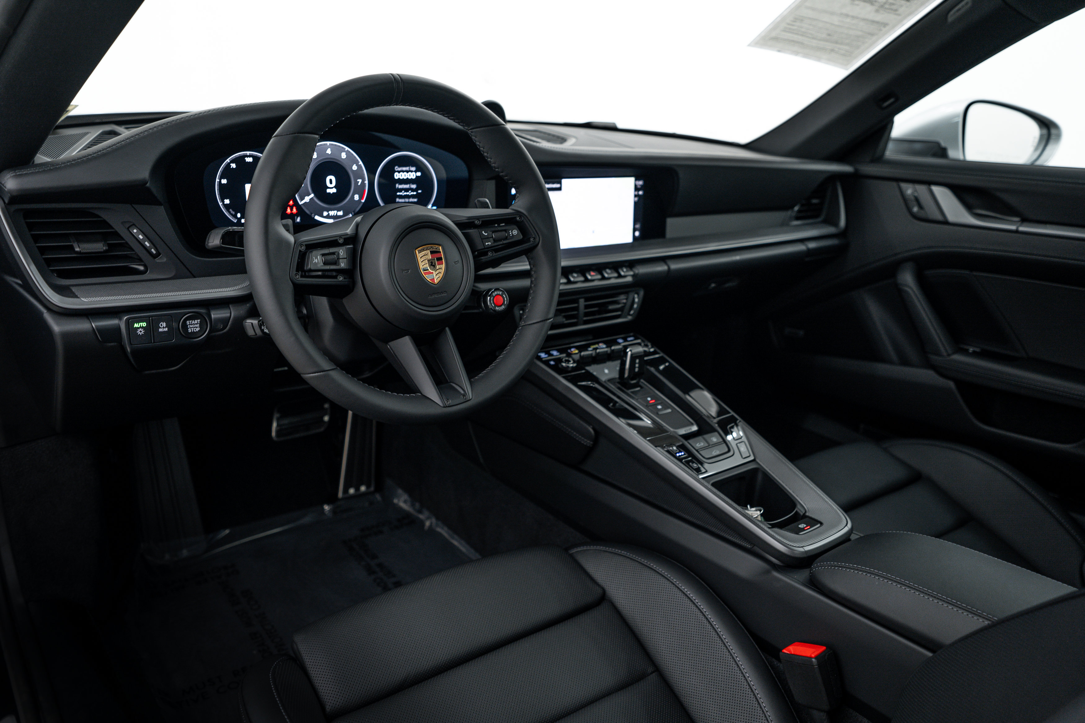 Certified 2025 Porsche 911 Carrera RWD image 4