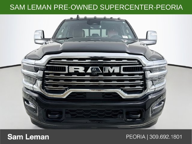 Used 2025 RAM 2500 Limited AWD/4WD image 2