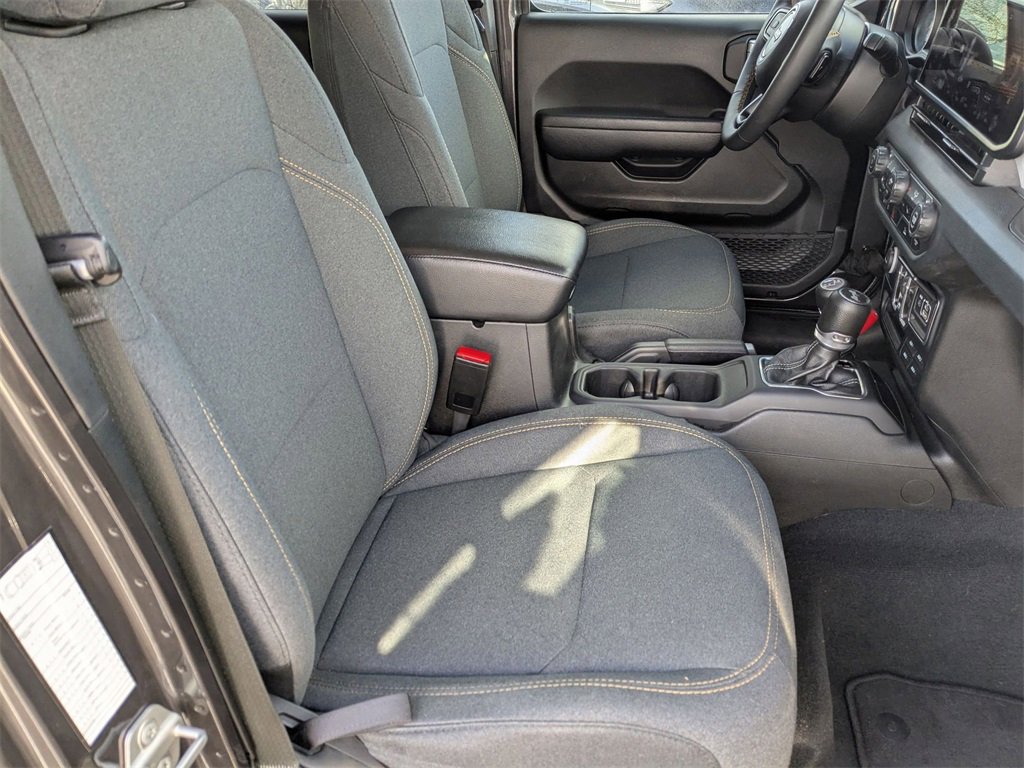 Used 2024 Jeep Wrangler Sport S image 36