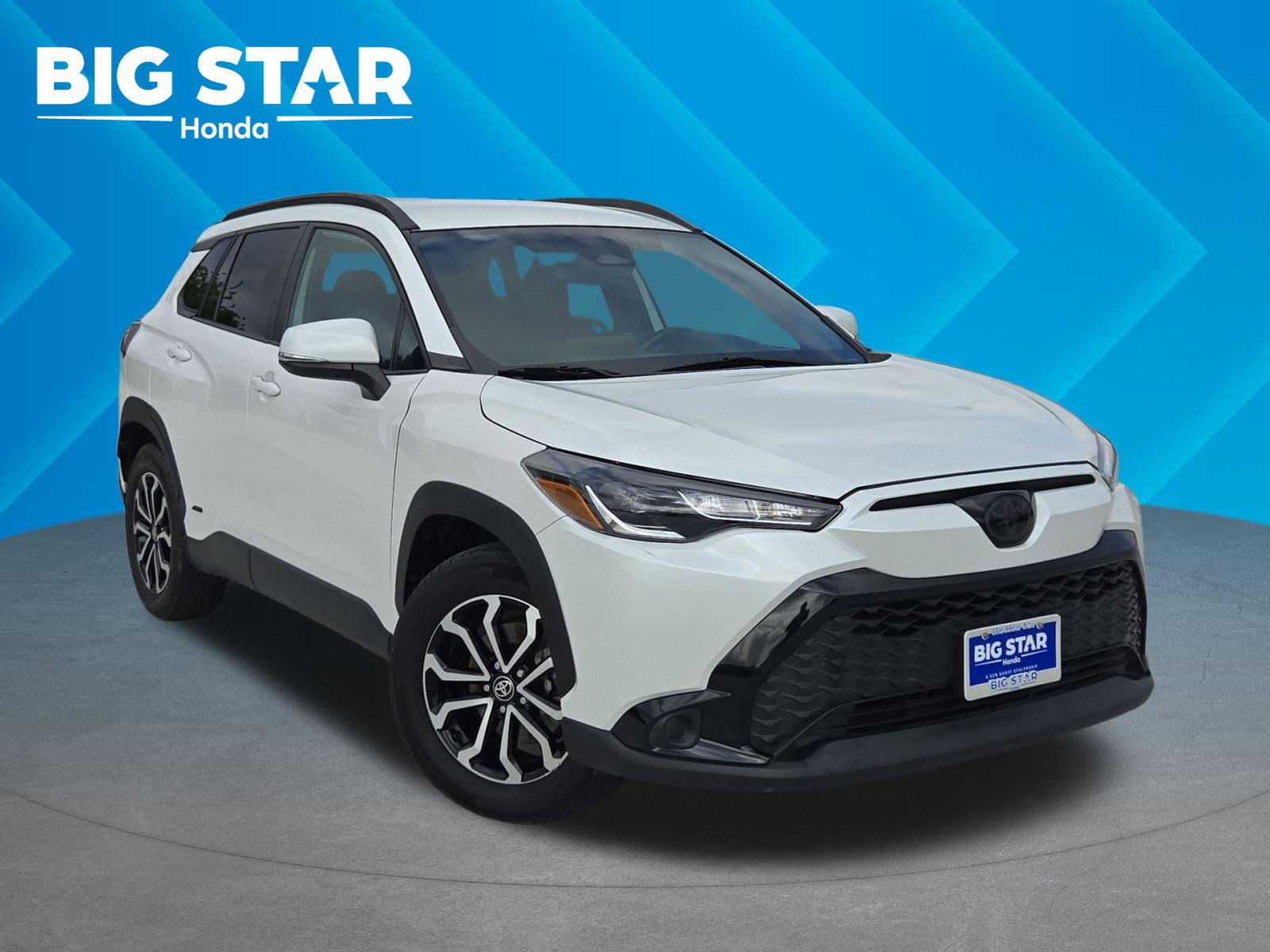 Used 2023 Toyota Corolla Cross S AWD/4WD image 1