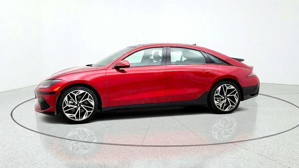 Used 2025 Hyundai Ioniq 6 Limited RWD image 8