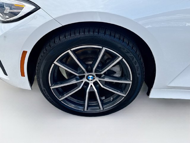 Used 2020 BMW 330i xDrive Sedan w/ Premium Package AWD/4WD image 40