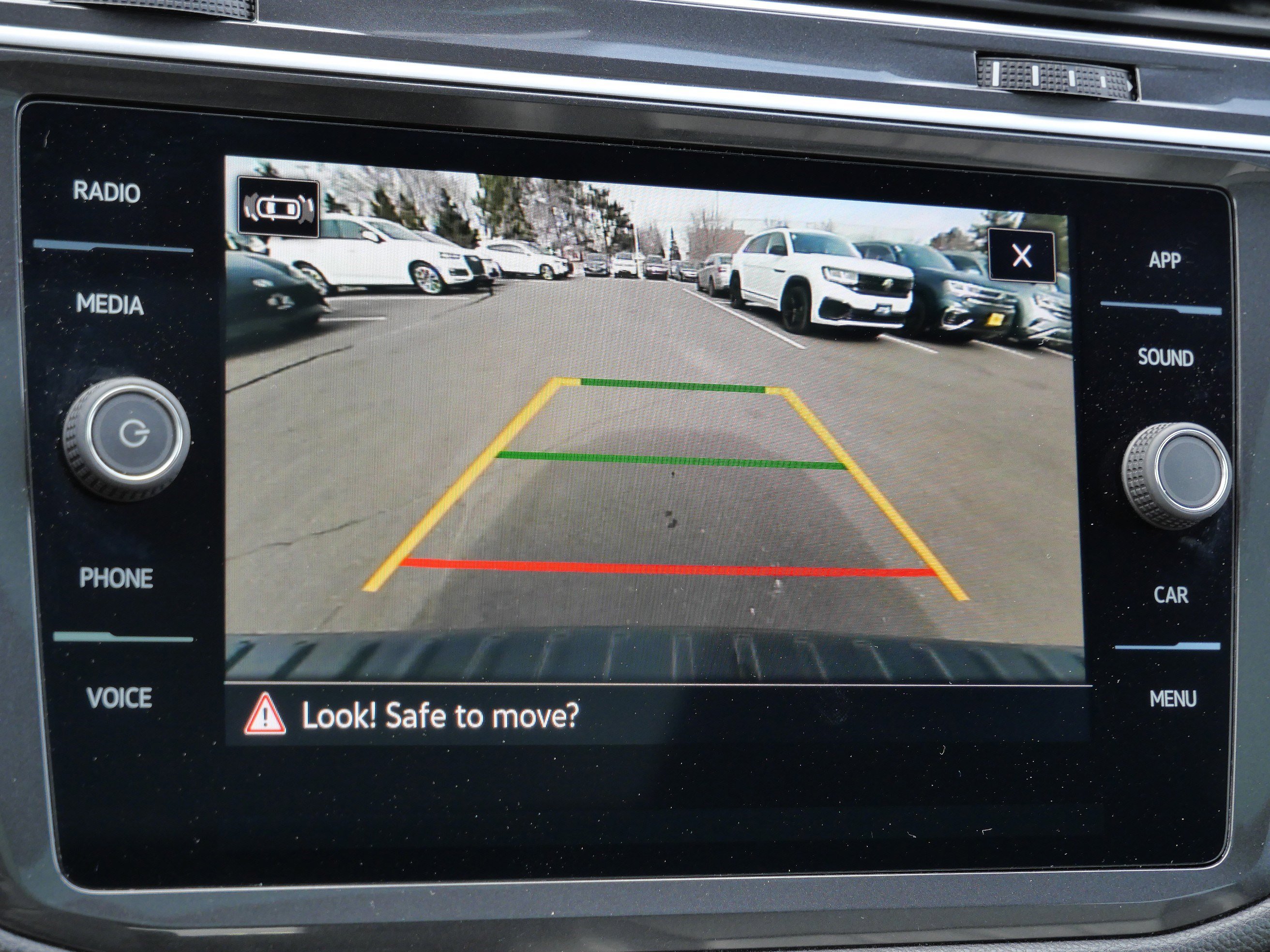 Certified 2024 Volkswagen Tiguan SE R-Line image 35