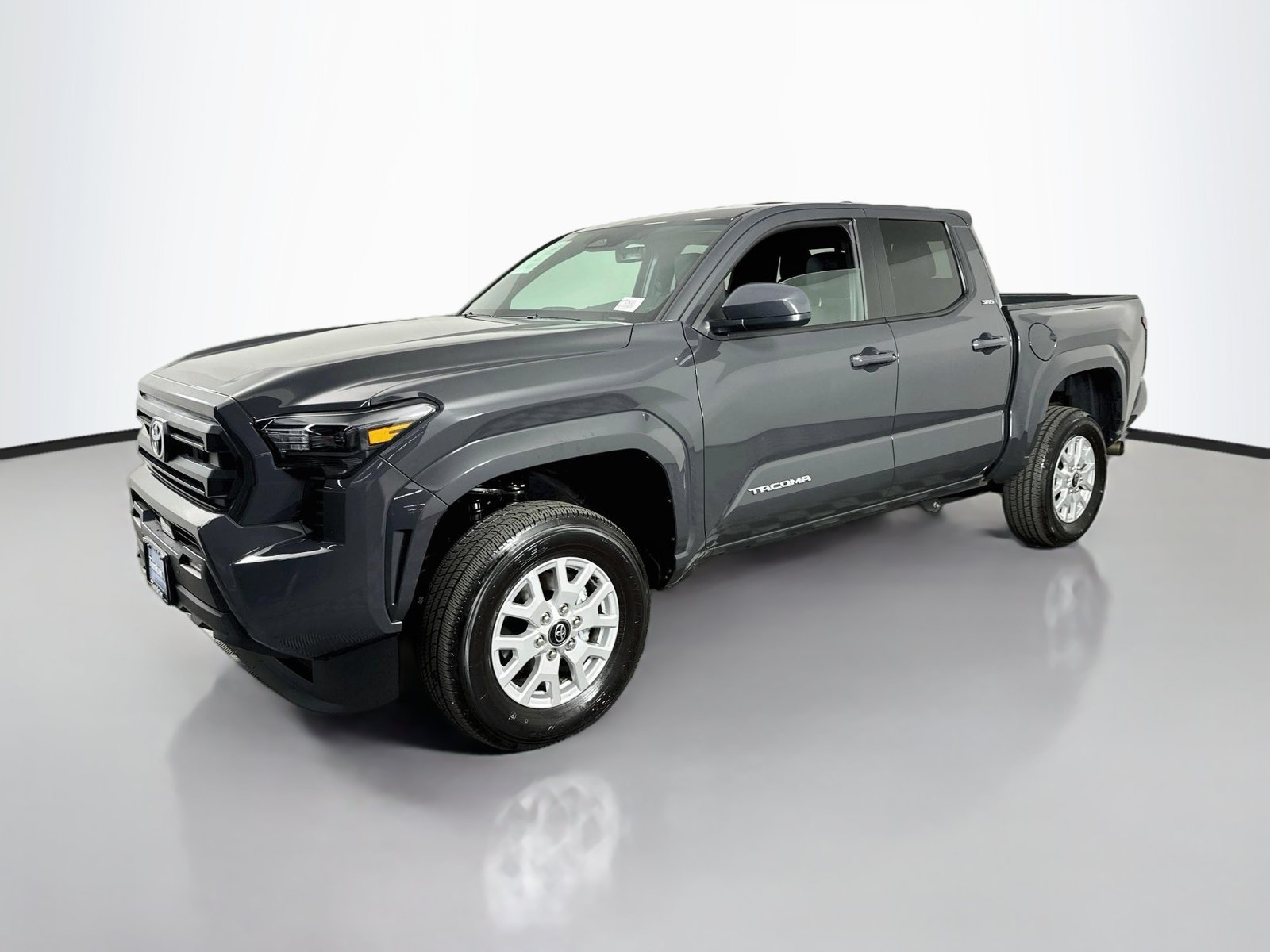 Certified 2026 Toyota Tacoma SR5 w/ SR5 Upgrade Package AWD/4WD image 3
