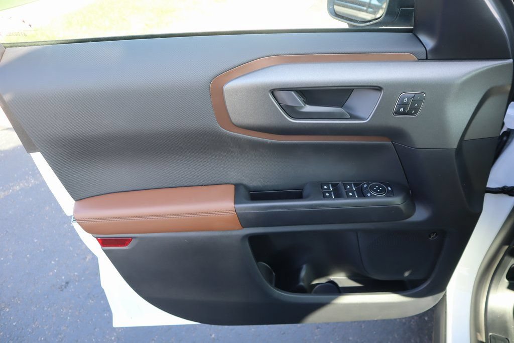 New 2025 Ford Bronco Sport Outer Banks w/ Outer Banks Tech Package+ AWD/4WD image 16