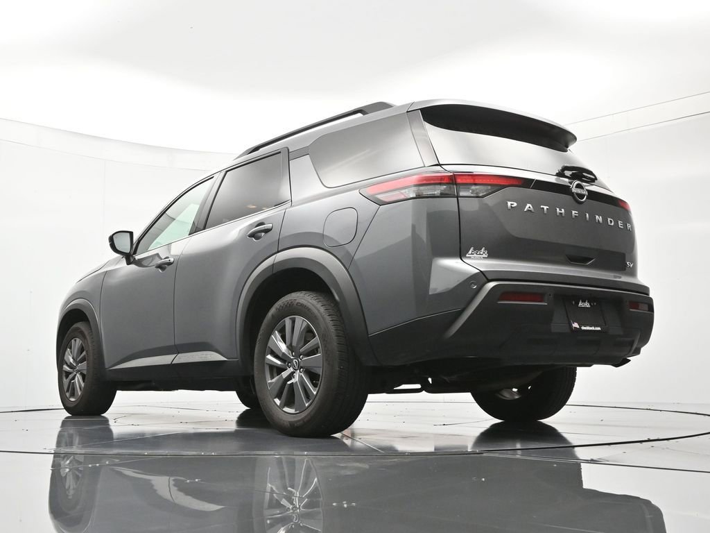 Used 2024 Nissan Pathfinder SV image 42
