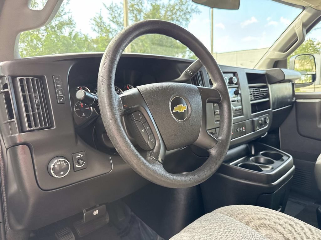 Used 2016 Chevrolet Express 3500 LT w/ LT Preferred Equipment Group RWD image 19