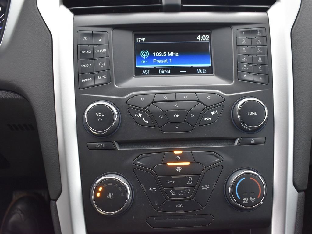 Used 2016 Ford Fusion SE image 15