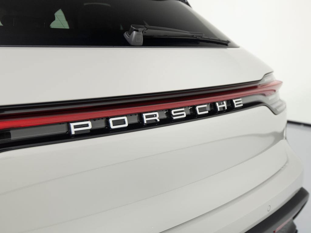 New 2026 Porsche Macan AWD/4WD image 44