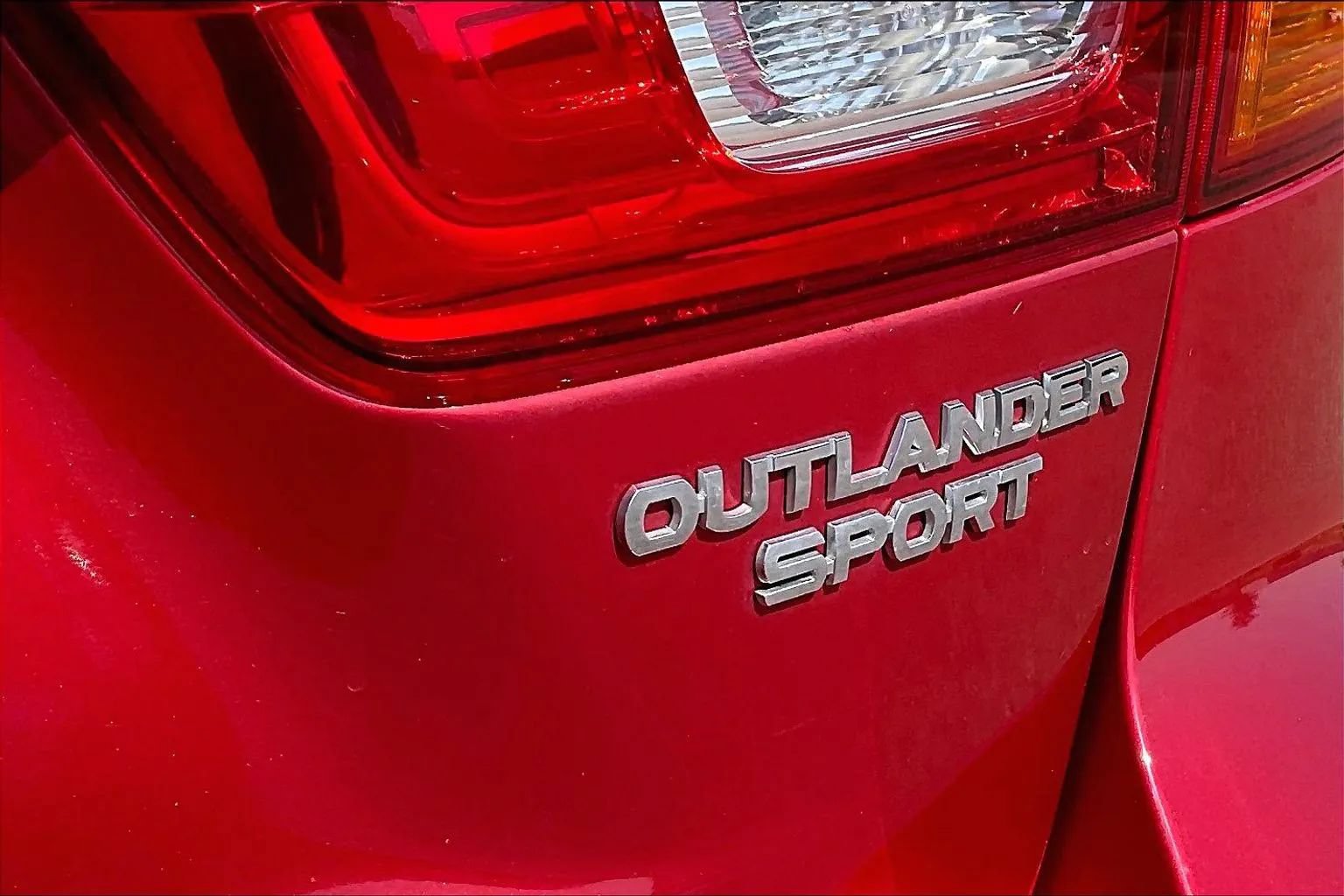 Used 2019 Mitsubishi Outlander Sport ES FWD image 27
