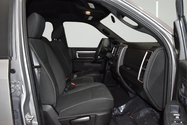 Used 2024 RAM 1500 Warlock AWD/4WD image 15