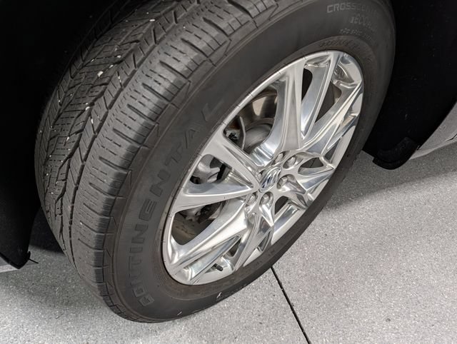 Certified 2023 Buick Enclave Essence w/ Experience Buick Package AWD/4WD image 9