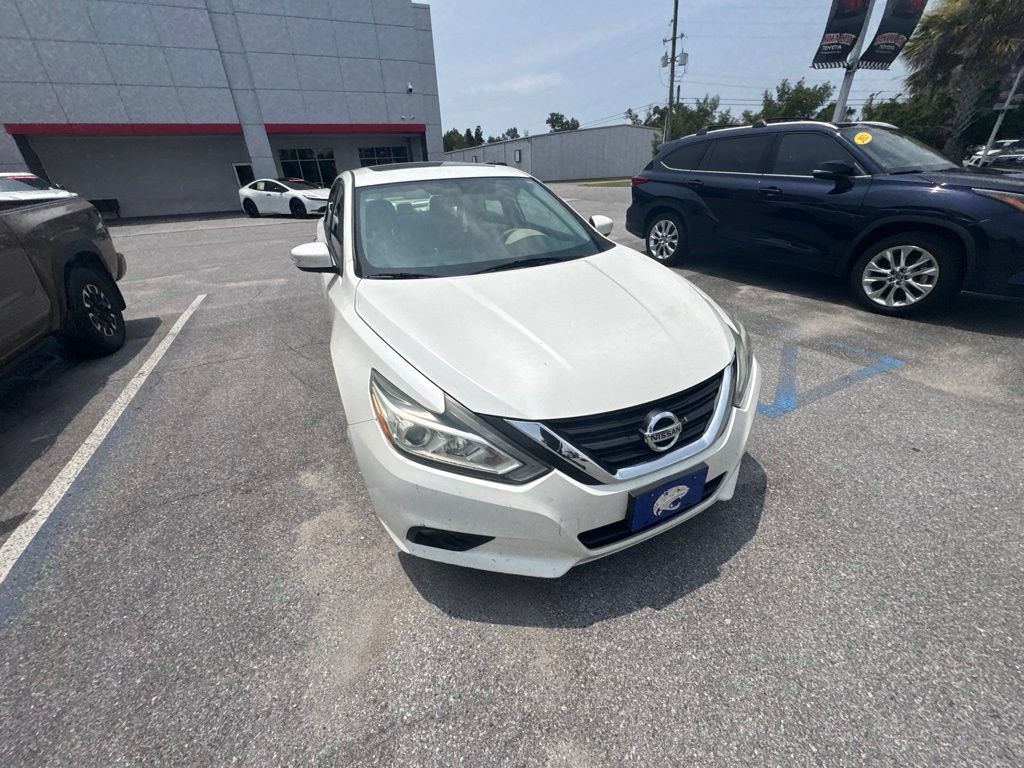 Used 2016 Nissan Altima 2.5 SV w/ Convenience Package FWD image 13