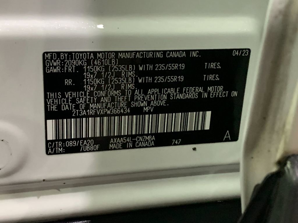 Used 2023 Toyota RAV4 XLE Premium image 33