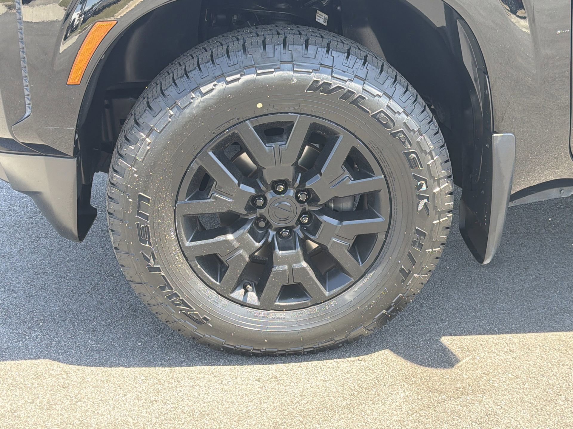 Used 2022 Nissan Frontier SV w/ SV Premium Package image 33